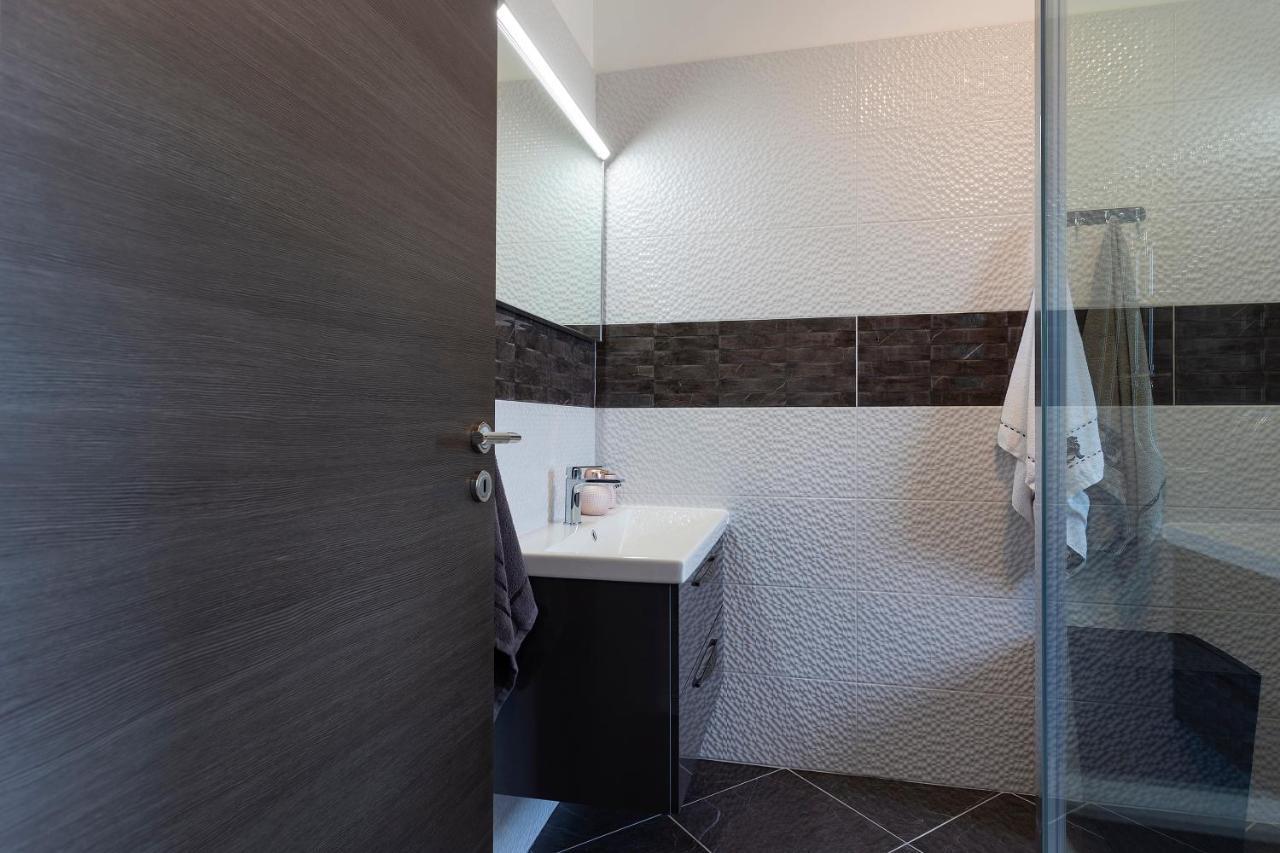 Apartmani Karoca 3 Pula Bagian luar foto