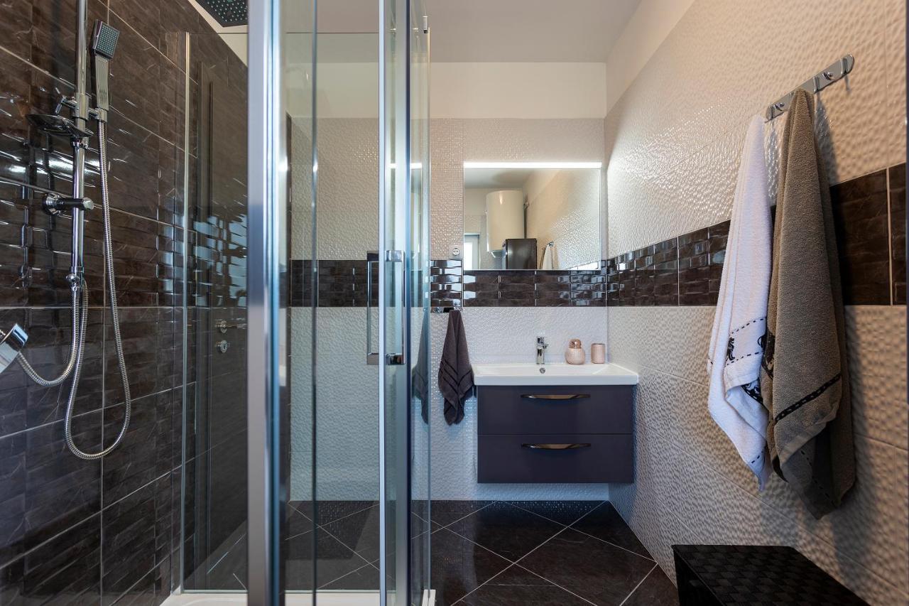 Apartmani Karoca 3 Pula Bagian luar foto