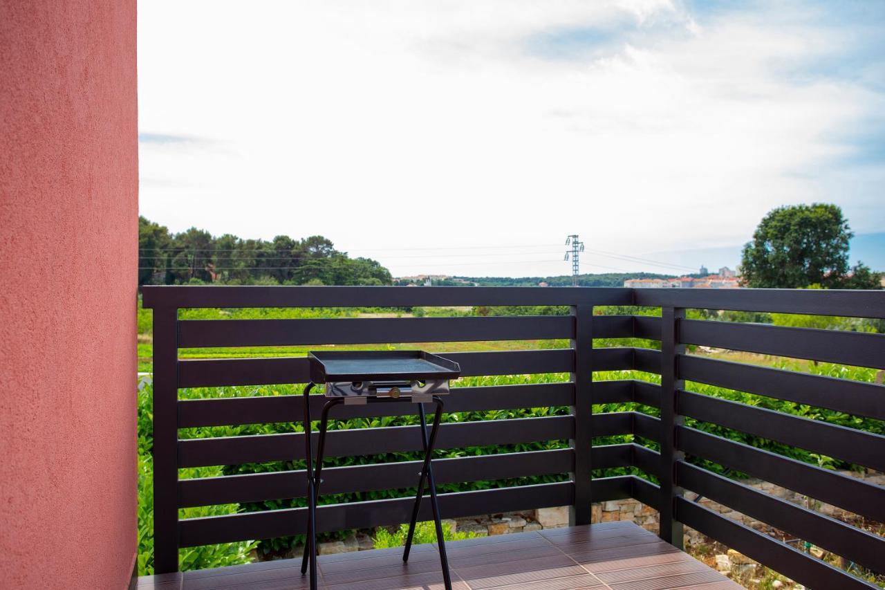 Apartmani Karoca 3 Pula Bagian luar foto