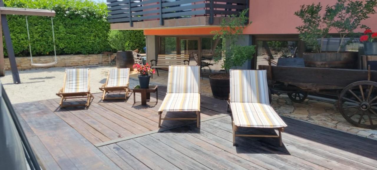 Apartmani Karoca 3 Pula Bagian luar foto